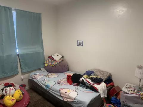 Bedroom - 229 E Harold Ct, Visalia, CA 93291 photo 4 of 5