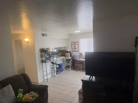 Living - 229 E Harold Ct, Visalia, CA 93291 photo 2 of 3