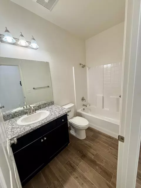 313 Windsor St, Exeter, CA 93221 photo 9