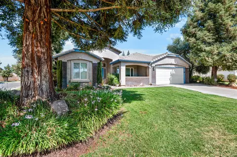 2516 E Cherry Ave, Visalia, CA 93292