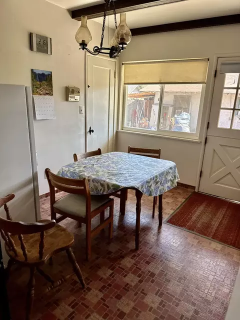 Kitchen - 237 Portola Ave, Exeter, CA 93221 photo 5 of 10