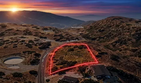 San Joaquin Drive, Tehachapi, CA 93561 photo 4