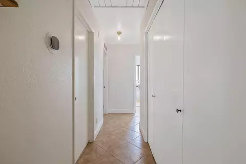 Entry Way - 520 Crane Ave, Exeter, CA 93221 photo 4 of 4
