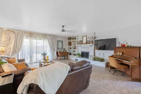 Living - 520 Crane Ave, Exeter, CA 93221 photo 1 of 4