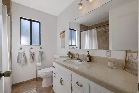 Bath - 520 Crane Ave, Exeter, CA 93221 photo 1 of 1