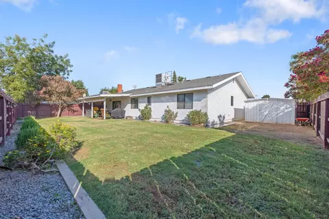 Exterior - 520 Crane Ave, Exeter, CA 93221 photo 3 of 9