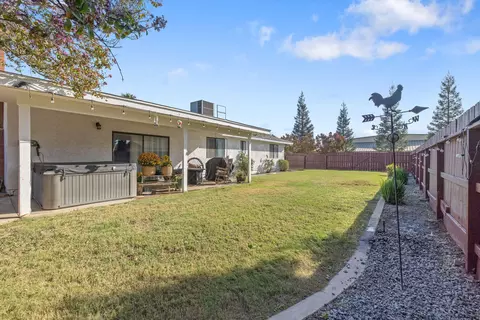 Exterior - 520 Crane Ave, Exeter, CA 93221 photo 7 of 9