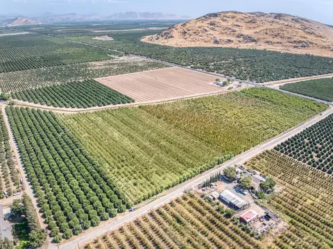 View/Area - Undisclosed, Reedley, CA 93654 photo 2 of 17