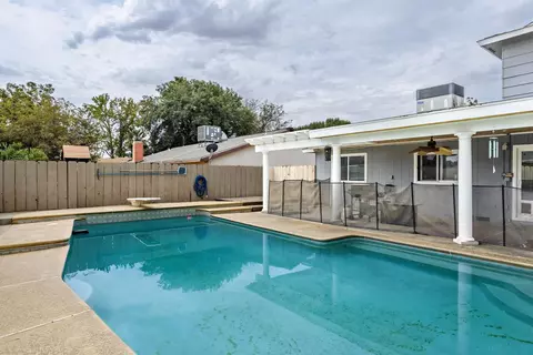 Exterior - 1248 Ashland Dr, Lemoore, CA 93245 photo 6 of 11