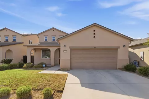 7099 N Shiraz Ave, Fresno, CA 93722