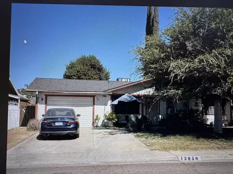 13050 Menlo Ave, Cutler, CA 93615