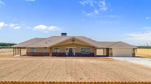 2151 S Prospect St, Porterville, CA 93257