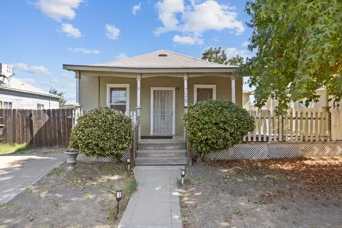 726 S Garden St, Visalia, CA 93277
