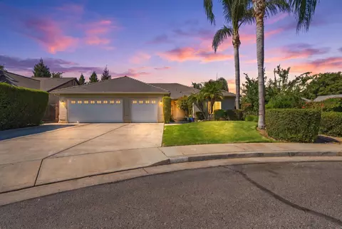 684 Rolling Hills Ct, Exeter, CA 93221
