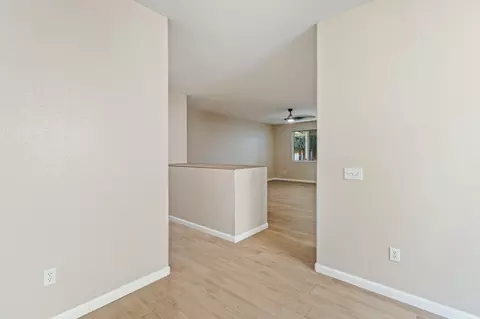 Entry Way - 1663 Port Ct, Tulare, CA 93274 photo 2 of 7