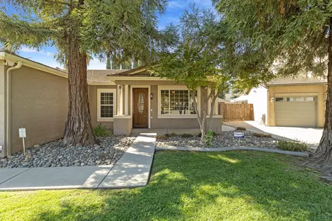 Exterior - 1663 Port Ct, Tulare, CA 93274 photo 2 of 9
