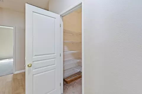 Entry Way - 1663 Port Ct, Tulare, CA 93274 photo 7 of 7