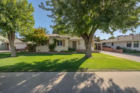 904 S Oak Park, Visalia, CA 93277