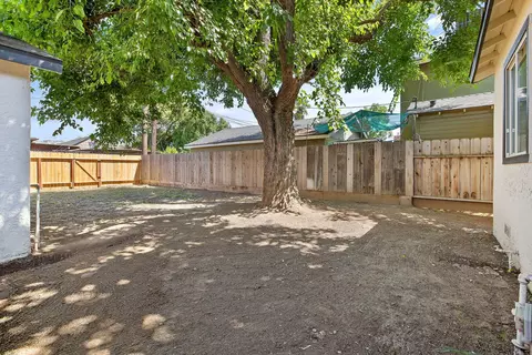 Exterior - 301 Lenox Ave, Exeter, CA 93221 photo 8 of 12