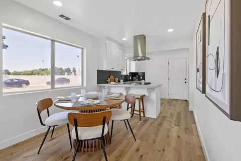 Dining - 301 Lenox Ave, Exeter, CA 93221 photo 3 of 4