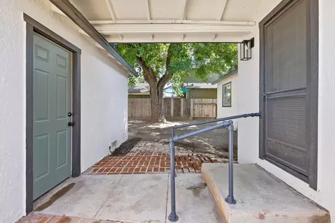 Exterior - 301 Lenox Ave, Exeter, CA 93221 photo 6 of 12