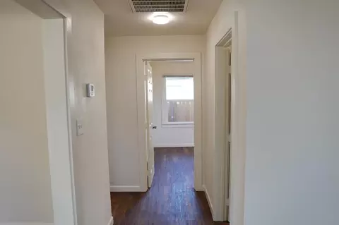 Entry Way - 848 N E St, Tulare, CA 93274 photo 2 of 2