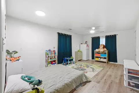 Bedroom - 1458 Mary Ct, Exeter, CA 93221 photo 6 of 8