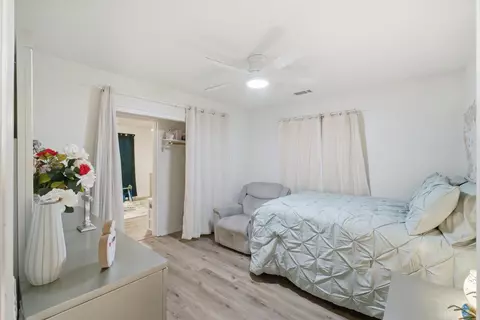 Bedroom - 1458 Mary Ct, Exeter, CA 93221 photo 2 of 8