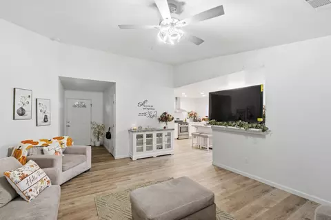 Entry Way - 1458 Mary Ct, Exeter, CA 93221 photo 1 of 3
