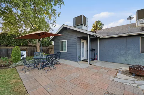 Exterior - 1458 Mary Ct, Exeter, CA 93221 photo 7 of 12