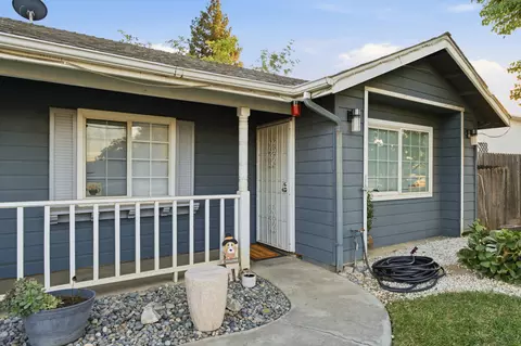 Exterior - 1458 Mary Ct, Exeter, CA 93221 photo 12 of 12