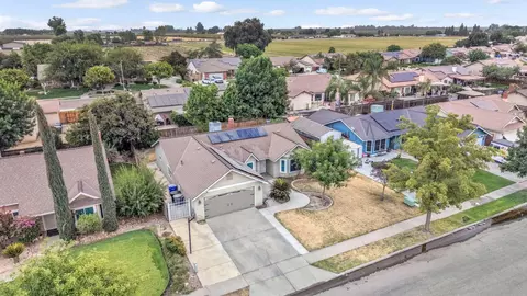 View/Area - 1350 Pine Dr, Lemoore, CA 93245 photo 1 of 5