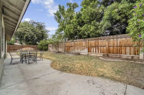 Exterior - 1350 Pine Dr, Lemoore, CA 93245 photo 4 of 6