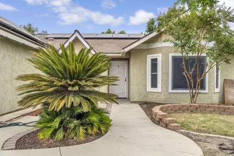 Exterior - 1350 Pine Dr, Lemoore, CA 93245 photo 3 of 6