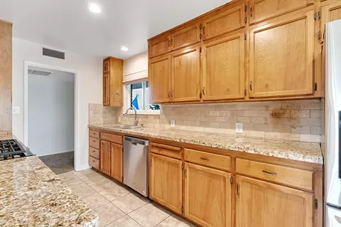 Kitchen - 175 E Birch Ave, Hanford, CA 93230 photo 3 of 4