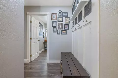 Entry Way - 103 Ruth St, Exeter, CA 93221 photo 6 of 7