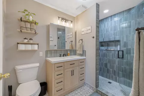 Bath - 103 Ruth St, Exeter, CA 93221 photo 1 of 2
