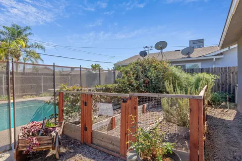 Exterior - 103 Ruth St, Exeter, CA 93221 photo 12 of 15