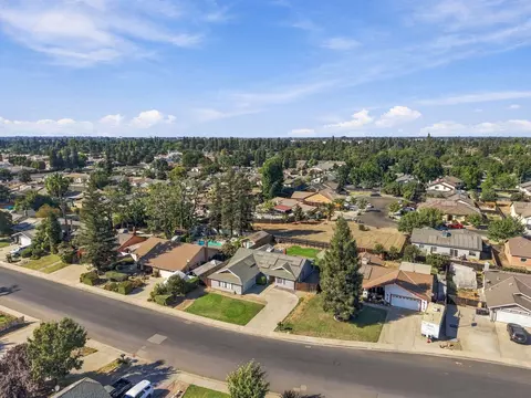 View/Area - 1920 E Mary Ave, Visalia, CA 93292 photo 8 of 9