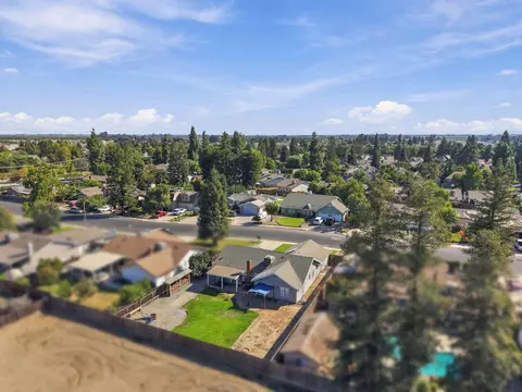 View/Area - 1920 E Mary Ave, Visalia, CA 93292 photo 2 of 9