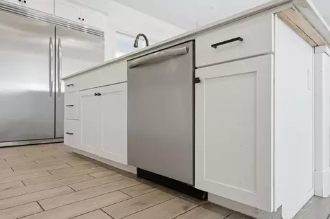 Kitchen - 324 E Newton Ave, Visalia, CA 93291 photo 5 of 9