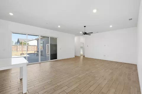 Living - 324 E Newton Ave, Visalia, CA 93291 photo 3 of 5