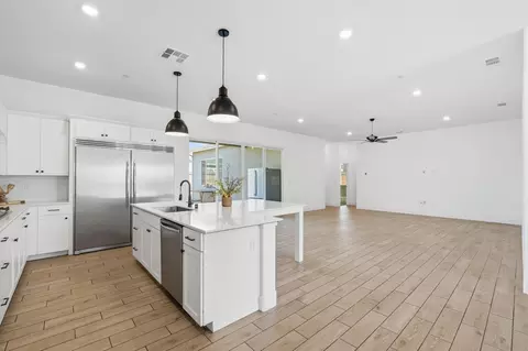 Other - 324 E Newton Ave, Visalia, CA 93291 photo 2 of 6