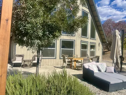 147 Rabbit Foot Trl, California Hot Springs, CA 93207