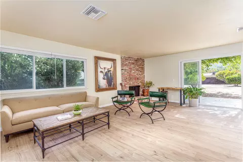 Living - 40724 Crystal Dr, Three Rivers, CA 93271 photo 1 of 2