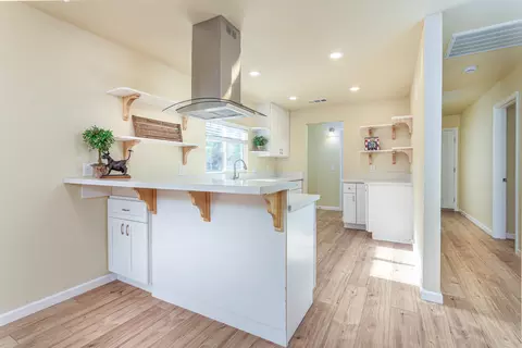 Entry Way - 40724 Crystal Dr, Three Rivers, CA 93271 photo 1 of 2
