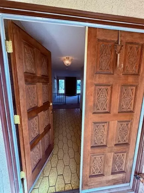 3150 W La Vida Ave, Visalia, CA 93277