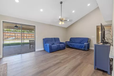 Living - 2152 E Jon Dr, Fresno, CA 93720 photo 2 of 2