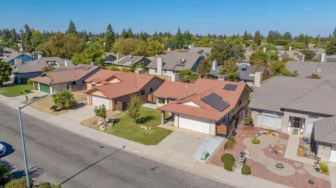 View/Area - 2152 E Jon Dr, Fresno, CA 93720 photo 4 of 7