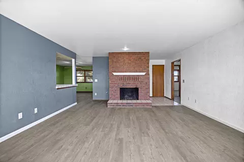 Living - 15843 Avenue 320, Ivanhoe, CA 93235 photo 2 of 7